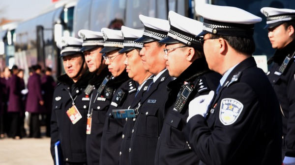 山东政法系统大清洗，去年近3000官员被查。（图片来源：GOH CHAI HIN/AFP via Getty Images）