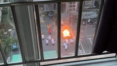 社区惊现道士“火化尸体”住户吓坏:这太离谱了(组图)