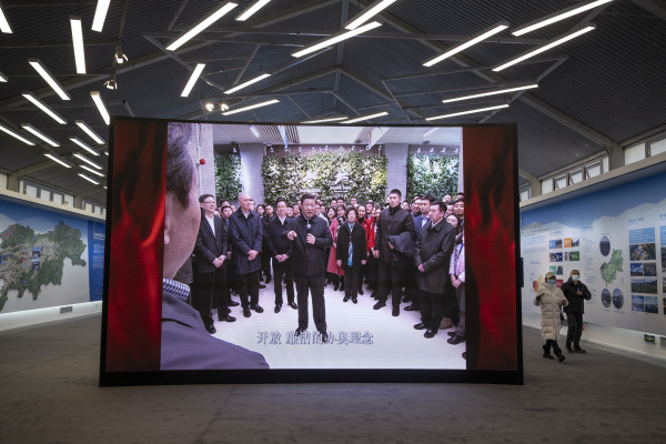 习近平近日到北京冬奥场馆视察，要求“传播冬奥消息，讲好中国故事”。（图片来源：Kevin Frayer/Getty Images）