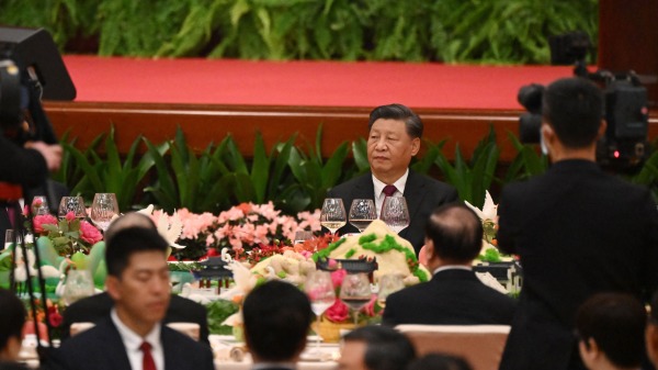 2022年9月30日晚，十一招待會在北京大會堂舉行，習近平等中共現任高層出席。(圖片來源：NOEL CELIS/AFP via Getty Images）