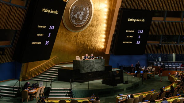 在美国纽约市联合国总部举行的联合国大会紧急会议上，压倒性多数投票谴责俄罗斯吞并乌克兰领土的部分地区。