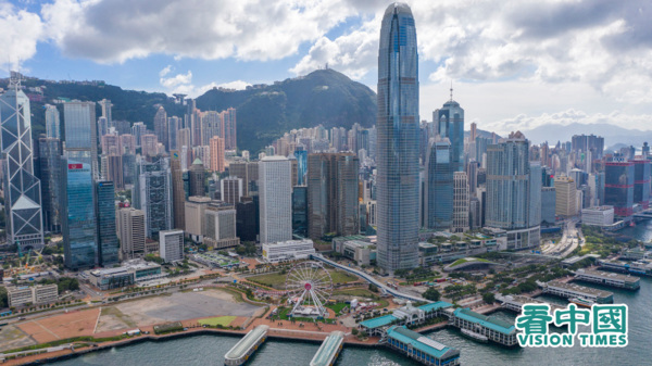 圖為甲級寫字樓雲集的香港中環。（攝影：龐大衛/看中國）