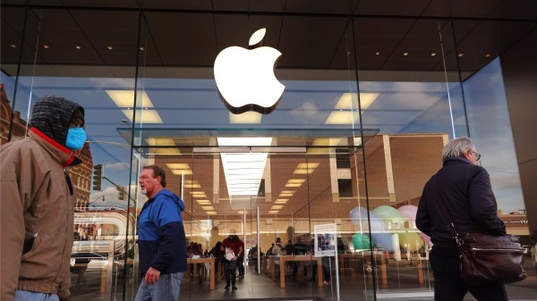 图为苹果公司位于美国芝加哥的一家零售商店。（图片来源：Scott OlsonGetty Images）(16:9)