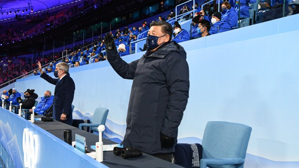  2022年2月4日，中国国家主席习近平在北京国家体育场举行的北京冬奥会开幕式上。(图片来源：Xie Huanchi - Pool/Getty Images)