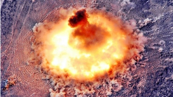 俄罗斯在2007年试爆真空弹“炸弹之父”之画面