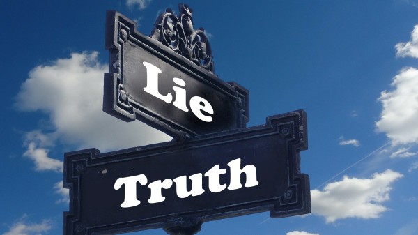 真相与谎言