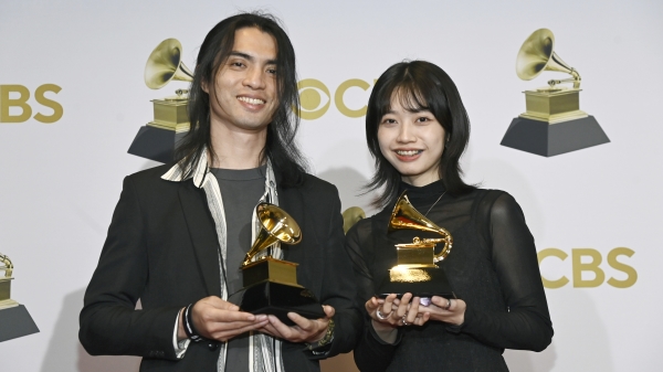 台湾设计师李政瀚与于薇作品获得葛莱美奖最佳唱片包装设计奖，成为台湾迄今唯一的葛莱美奖得主。