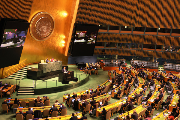 2022年4月7日，乌克兰常驻联合国代表谢尔吉·基斯利齐亚在联合国大会成员会议上发表讲话。