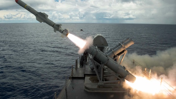 在海上發射的「魚叉」導彈。（圖片來源：Official U.S.Navy Page from Flickr/CC BY 2.0）