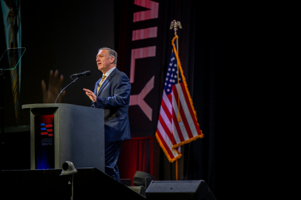 2022年5月14日，美国前国务卿迈克·蓬佩奥在德克萨斯州奥斯汀举行的美国自由之旅中发表讲话