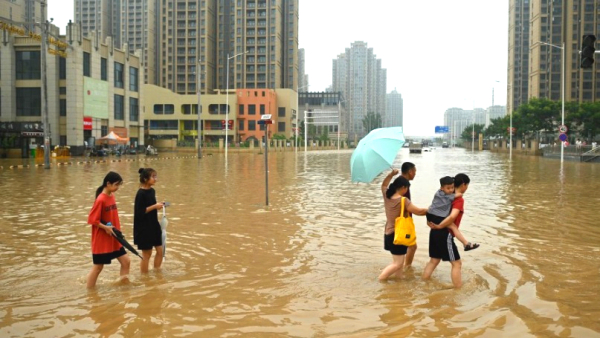 郑州洪灾图