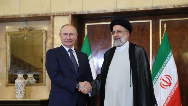 2022年7月19日，俄罗斯总统弗拉基米尔・普京和伊朗总统易卜拉欣・莱希在德黑兰举行会谈。