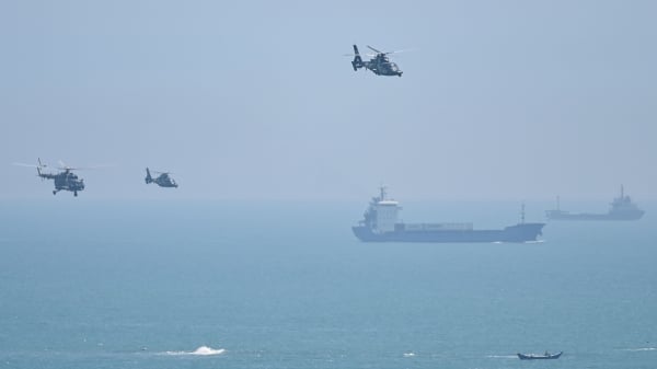 美国众议院议长佩洛西于2022年8月访台之际，中共军队在台湾海域进行大规模军事演习。（图片来源：Getty Images）