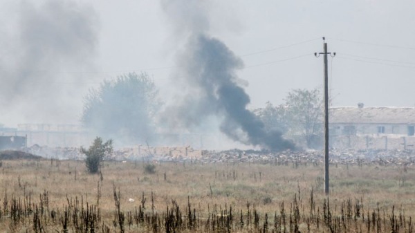 俄羅斯國防部8月16日表示，在莫斯科吞併的克裡米亞的Mayskoye 村一個軍火庫引發爆炸的火災是由“破壞”行為引起的。