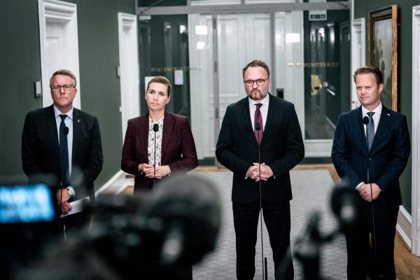 丹麥首相、外交大臣、國防大臣在北溪天然氣管道重大洩漏新聞發佈會
