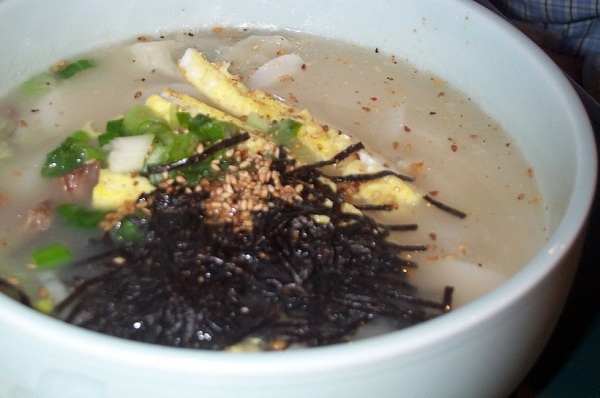 韩式年糕汤。