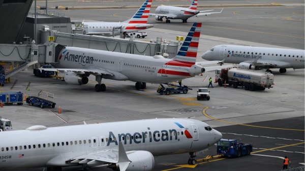 2023年1月11日上午，美國紐約拉瓜迪亞機場，所有國內航班被禁飛至9點。（ED JONES/AFP via Getty Images）(16:9)