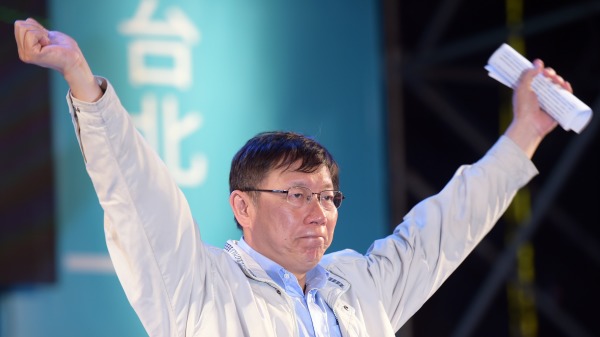 媒體最新民調指出，台灣民眾黨總統參選人柯文哲的支持度躍升第一。