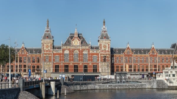 阿姆斯特丹中心车站（Station Amsterdam Centraal）