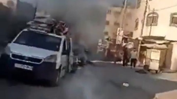 以色列空袭加萨 逃难车队中弹
