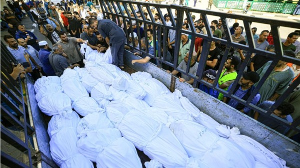 以色列对加萨走廊（Gaza Strip）进行无差别轰炸，尸横遍野