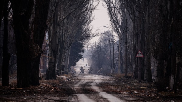 2月28日，乌克兰军方承认，对乌克兰军队来说，目前盐业中心巴赫穆特的战况极为严峻。