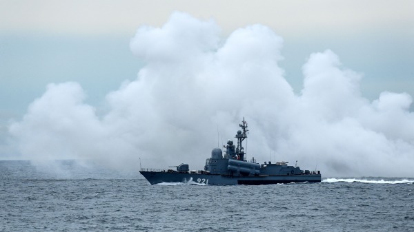 俄羅斯海軍在日本海進行軍事演習。