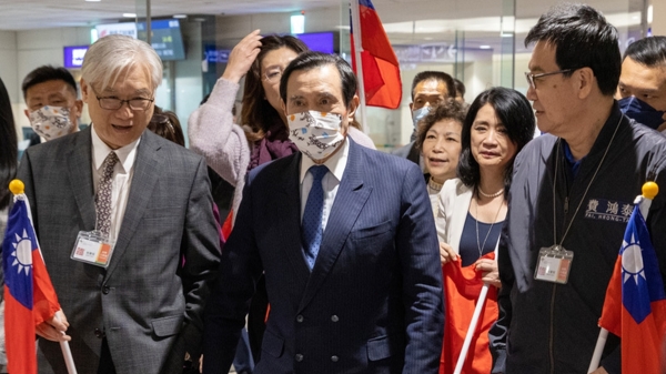 4月7日，前总统马英九访中结束返回台湾。