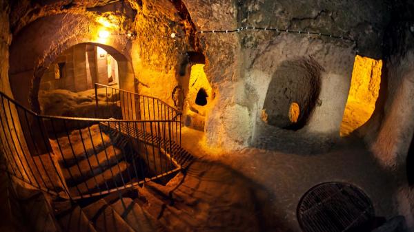 有着迷宫般洞穴的土耳其地下城