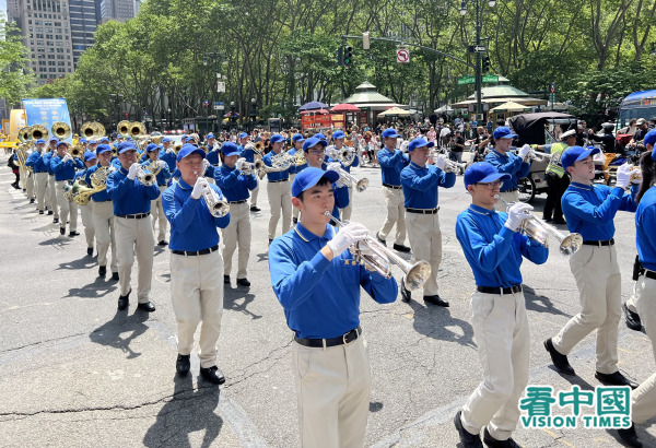 美東時間2023年5月12日（五）大紐約地區五千多名法輪功學員，在紐約曼哈頓舉辦盛大遊行