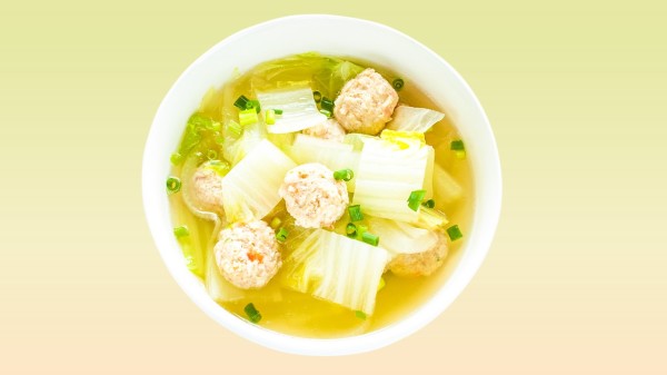 白菜蔬菜肉丸汤