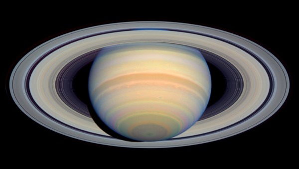 土星环 土星 Saturn obtained 14 September, 2003