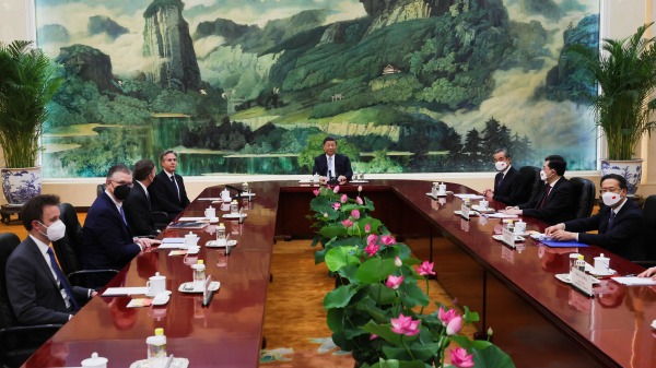 2023年6月19日，習近平在北京大會堂會見美國國務卿布林肯（習近平右手第一個座位）。(圖片來源：LEAH MILLIS/POOL/AFP via Getty Images)