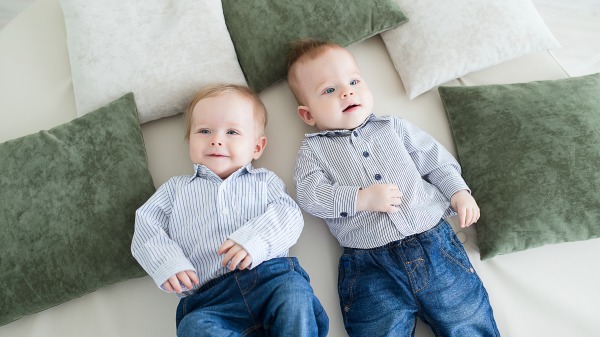 嬰兒 男嬰 孿生 雙胞胎 110066683