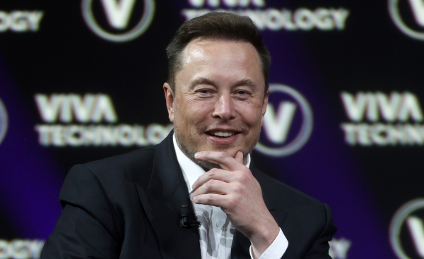2023年6月16日，SpaceX 和特斯拉首席執行官兼 Twitter 所有者埃隆•馬斯克 (Elon Musk) 出席在法國巴黎凡爾賽門展覽中心舉行的致力於創新和初創企業的 Viva Technology 會議。