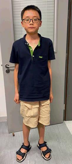 12歲男童陳泓儒被媽媽遺棄在香港。（圖片來源：香港警方公告）