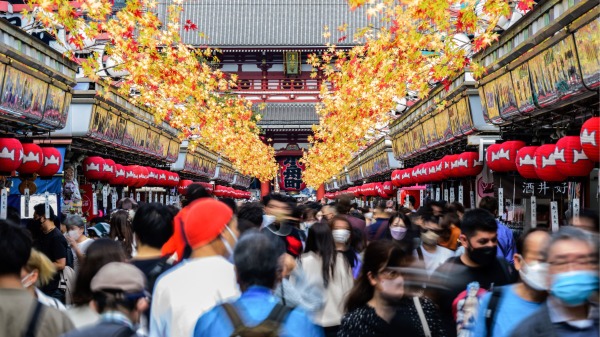 日本政府公布一項數據顯示，2022年日本境內公民人數降至1.2242億人，這是日本人口連續14年下降。