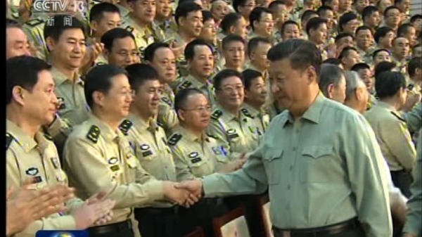 2016年9月26日，习近平接见火箭军第一次党代会全体代表。（图片来源：视频截图）