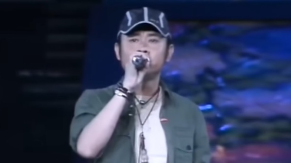 大陸歌手刀郎推出新歌《羅剎海市》沒幾日，即刻引發大批網友熱議。