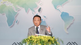 麻生太郎：台海情势严峻台湾应展现捍卫意志(图)