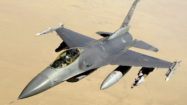 美军F-16战斗机