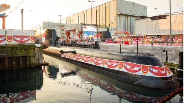 2022年12月13日，新型218SG 型潜艇“无瑕”号在德国北部基尔的蒂森克虏伯海洋系统造船厂举行洗礼仪式。