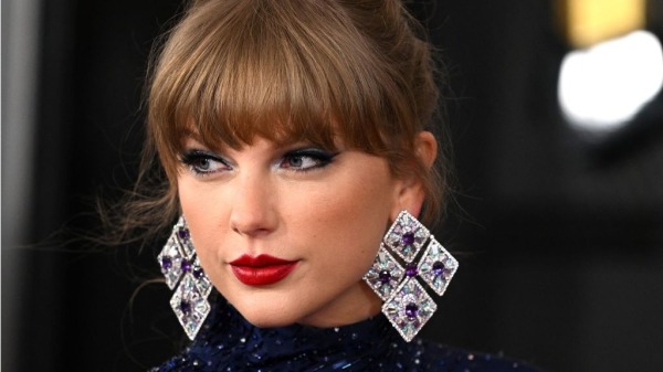 美國流行歌星泰勒．斯威夫特（中網稱之為霉霉）Taylor Swift 