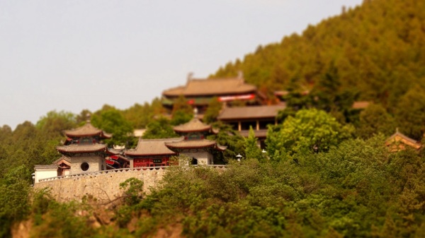 洛陽龍門香山寺。