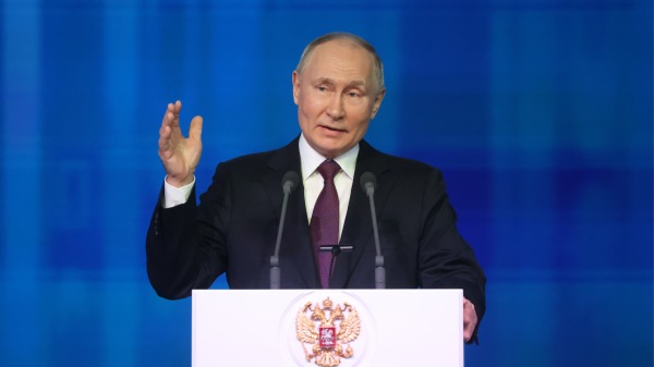 英国媒体披露，俄罗斯总统普京有关停火并冻结俄乌战争的建议，遭到美国拒绝。