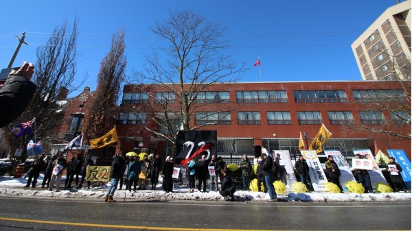 2024年3月23日，多个团体在加拿大多伦多中领馆前举行抗议集会，反对香港23条立法