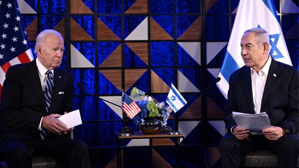 2023年10月18日，以色列總理內塔尼亞胡與來訪的美國總統拜登會談。