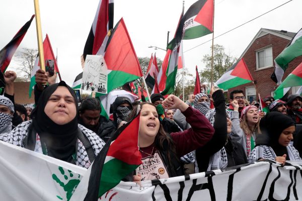 2023年10月14日，密歇根州迪爾伯恩阿拉伯社區舉行示威，支持巴勒斯坦人。