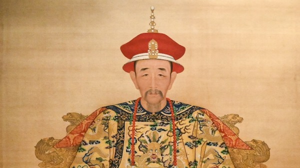 作为中国历史上在位时间最长的皇帝，康熙帝曾因地震而下罪己诏。
