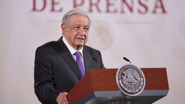 2024年3月12日，墨西哥總統羅培茲歐布拉多（Andres Manuel Lopez Obrador）在墨西哥城國家宮舉行的每日簡報會上發表講話。